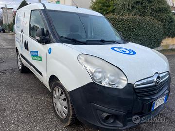 Opel combo 1.4 t jet metano 2015