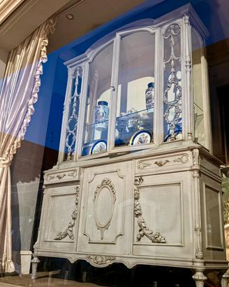 credenza con vetrina stile provenzale/shabby chic