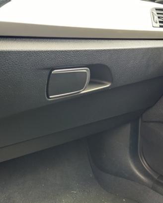 Cassetto portaoggetti BMW 116D del 2014