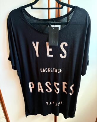 T-shirt nera in viscosa Bershka con stampa tg L