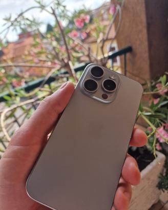 iPhone 15 Pro 256GB Titanio Naturale