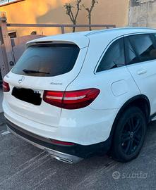mercedes glc 220 4 matic incidentata