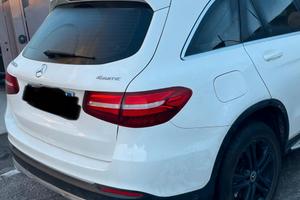 mercedes glc 220 4 matic incidentata