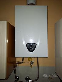 Scaldaacqua a gas istantaneo Ariston