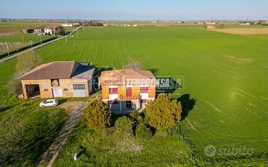 CASA INDIPENDENTE CON GIARDINO PRIVATO