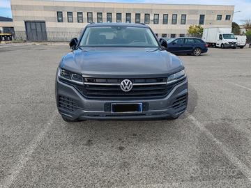 Volkswagen Touareg 3.0 V6 TDI SCR Black Style