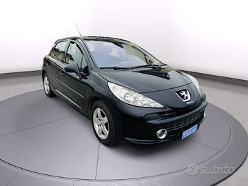 Peugeot 207 1.4 HDi anno 2009 neo patentati