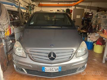 Mercedes classe B180 benzina