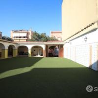 Frazionabile con ascensore e due ingressi