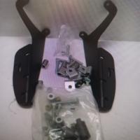 SUPPORTO PORTAPACCHI GIVI SUZUKI BURGMAN 250/400 B