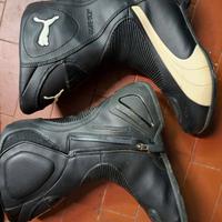 Stivali moto Puma n.44 neri con grafica bianca