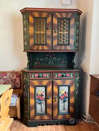Credenza stile tirolese antica