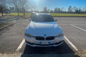 BMW serie 3 Luxury touring
