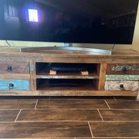 Tavolino TV in legno riciclato