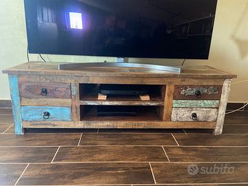 Tavolino TV in legno riciclato