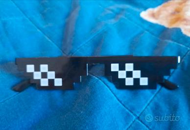 occhiali da sole con pixel