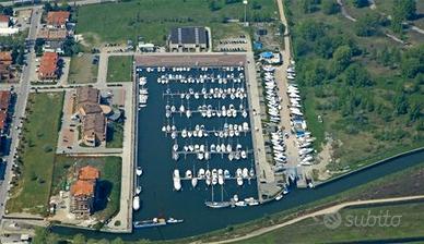 Posto Barca mt 14x4.80 Marina degli Estensi