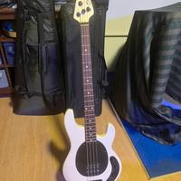 Basso Sterling Ray34 by Music Man Pearl White
