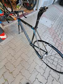 telaio Izalco max incidentato