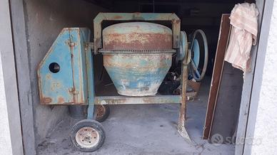 Impastatrice con motore a scoppio