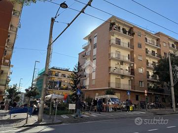 NEGOZIO A NAPOLI