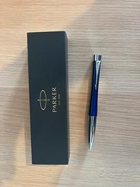 Penna Parker Urban Twist