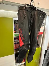 Pantaloni da moto in pelle Spidi.