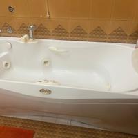 vasca idromassaggio Jacuzzi