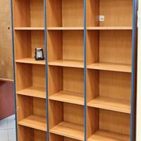 Codice: 3283  LIBRERIA STILE MODERNO COLORE NOCE +