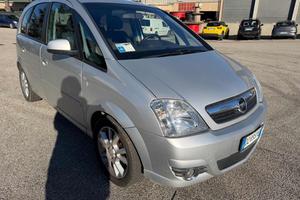 OPEL Meriva 1.6 16V Cosmo senza nessun lavoro da