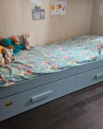 Letto singolo con cassetti