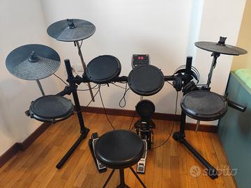 Alesis DM6 – Batteria elettronica completa