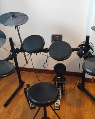 Alesis DM6 – Batteria elettronica completa