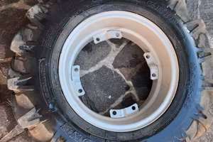 gomme più cerchi x  trattore 