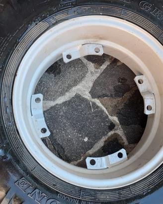gomme più cerchi x  trattore 