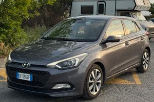 Hyundai i20  84 cv 1.2 Benzina EURO 6 Neopatentati
