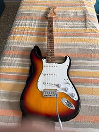 CHITARRA Elettrica Fender Squier Stratocaster