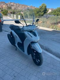 Honda sh 350