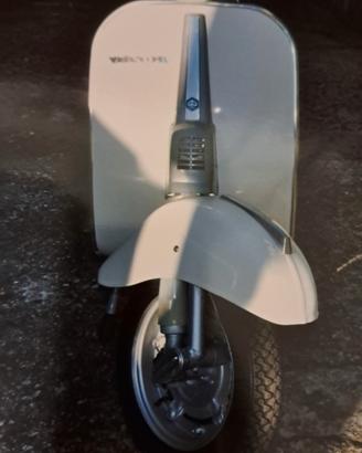 Vespa 50 special 1979 bianca