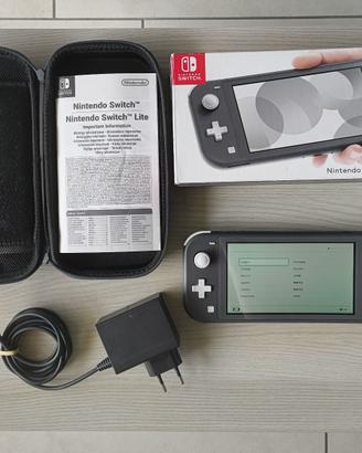 Nintendo Switch Lite + Scatola/Caricatore