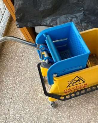 SECCHIO PROFESSIONALE
