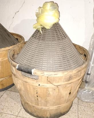 Damigiane varie capacita'