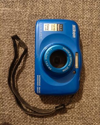macchina fotografica acquatica Nikkon coolpix W100