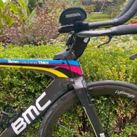 BMC lightweight in carbonio top di gamma