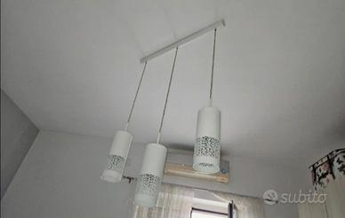 Lampadario bianco in ferro robusto