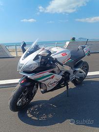 Aprilia rsv4 R 2010
