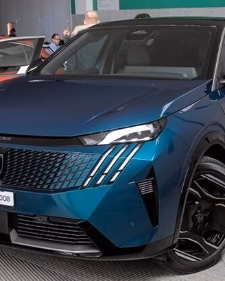 Ricambi usati peugeot 3008-e 2024-