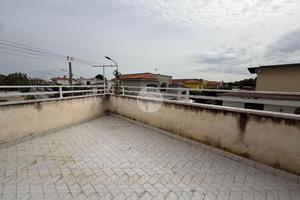 3 LOCALI A GIUGLIANO IN CAMPANIA