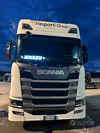 Trattore stradale Scania