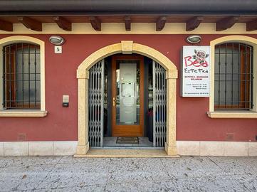 NEGOZIO A POZZOLENGO